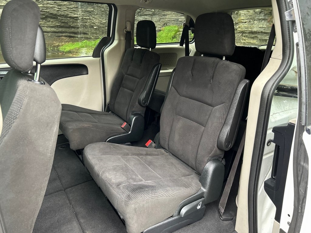 2017 Dodge Grand Caravan SE photo 17