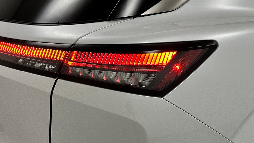 2025 Nissan Murano Platinum photo 24