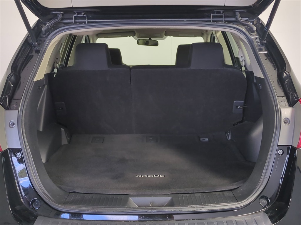 2012 Nissan Rogue SV photo 10