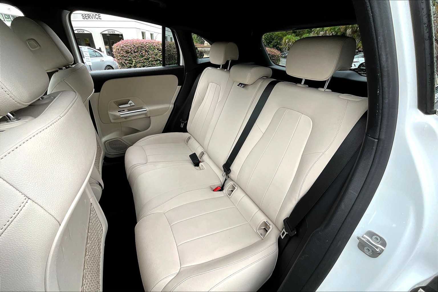 2024 Mercedes Benz GLA 250 4MATIC photo 16
