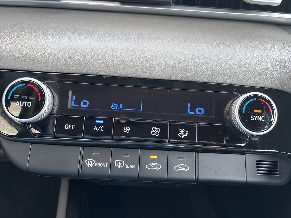 2022 Hyundai Elantra SEL photo 11