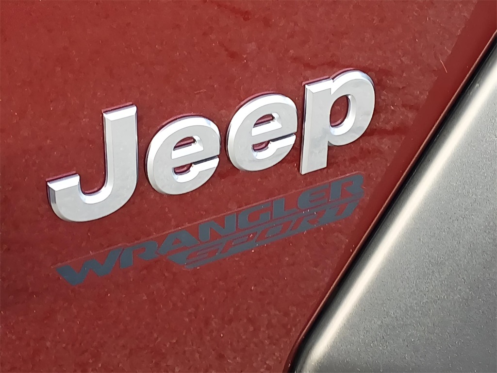 2021 Jeep Wrangler Sport S photo 20