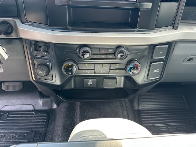 2026 Ford F-350 photo 13