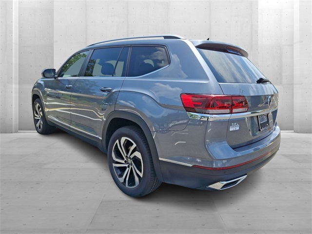2022 Volkswagen Atlas SEL photo 3
