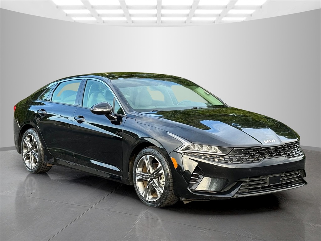 2022 Kia K5 EX photo 3