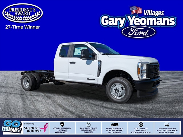 2026 Ford F-350 Super Duty Chassis Cab XL's photo