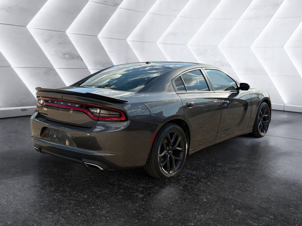 2019 Dodge Charger SXT photo 4