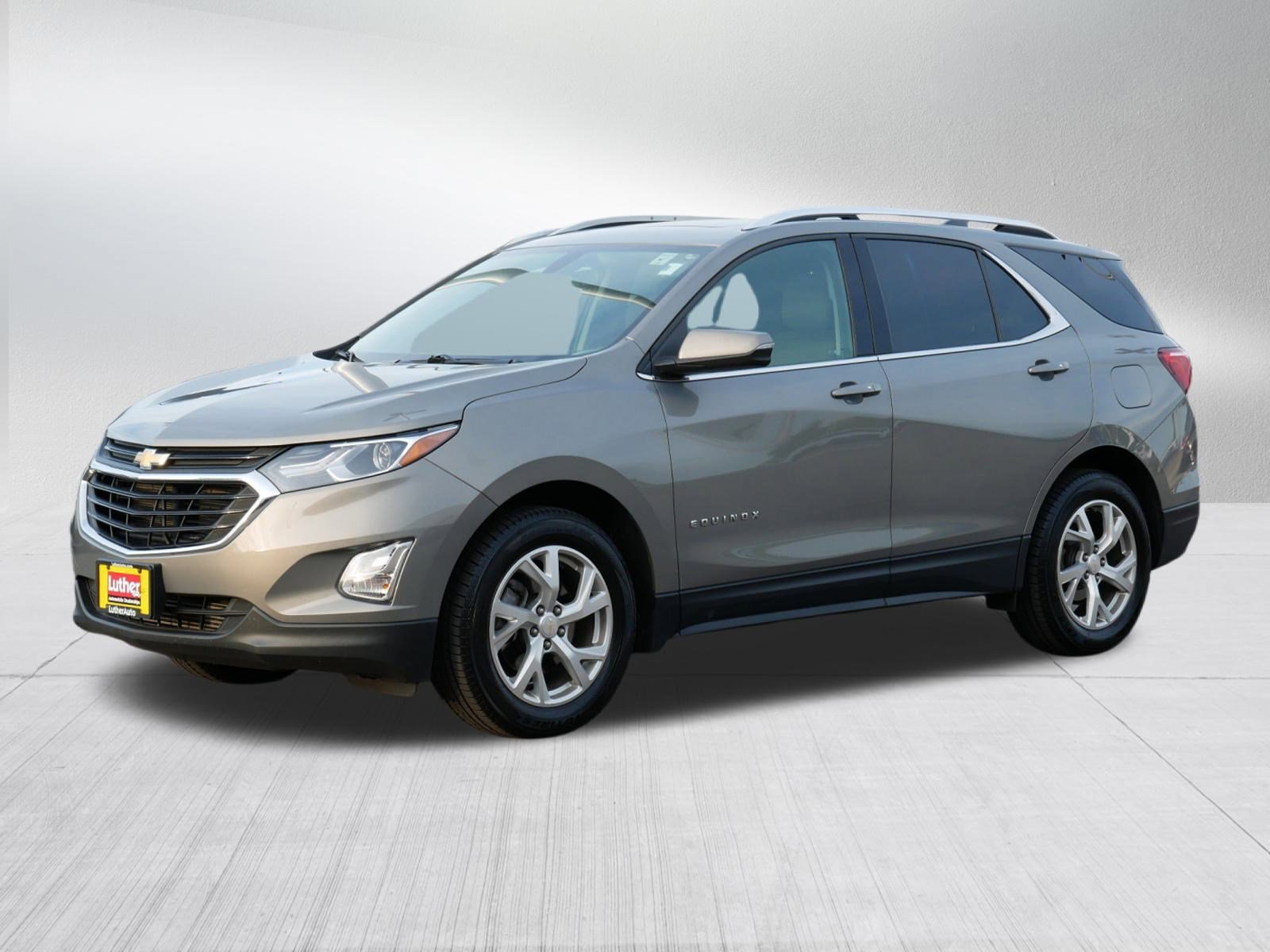2018 Chevrolet Equinox LT photo 3
