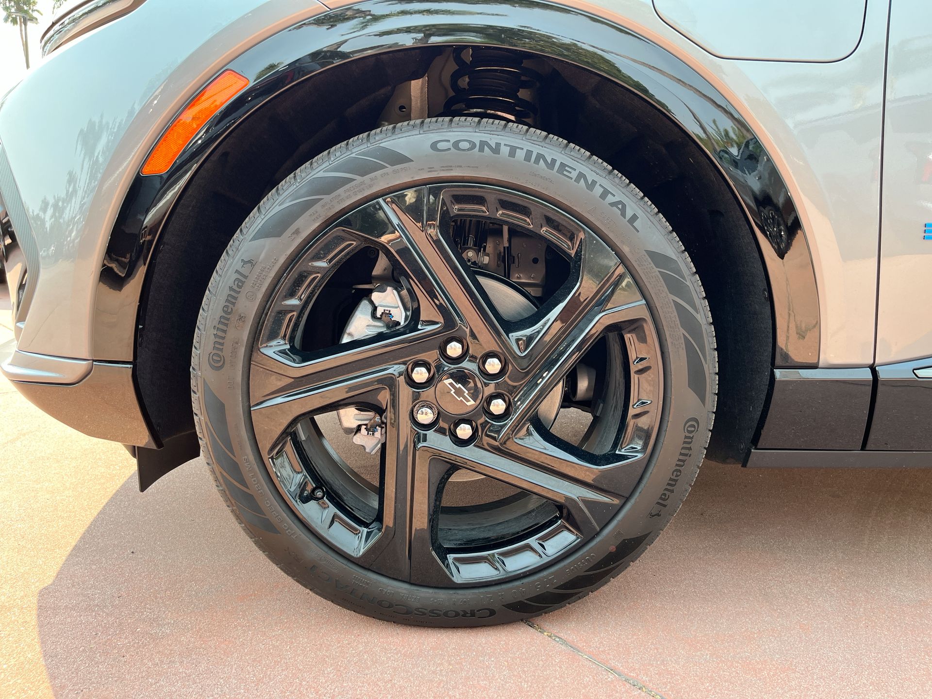 2025 Chevrolet Equinox EV 3RS photo 28