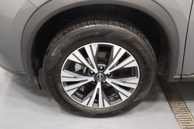 2023 Nissan Rogue SV photo 23