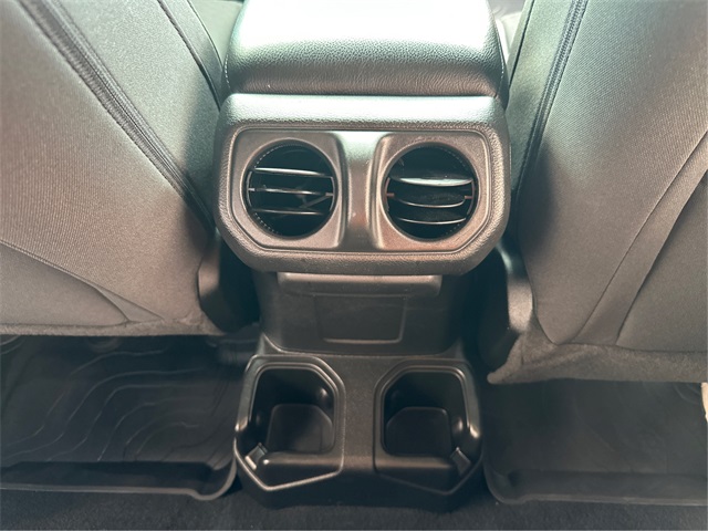 2023 Jeep Wrangler Willys photo 23