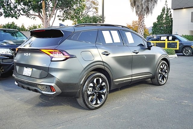 Used 2023 Gray Kia X-Line Prestige image 7