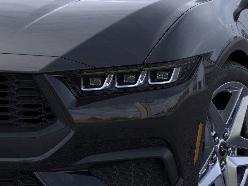 2025 Ford Mustang EcoBoost photo 18
