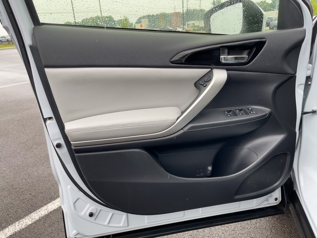 2024 Mitsubishi Eclipse Cross SEL photo 13