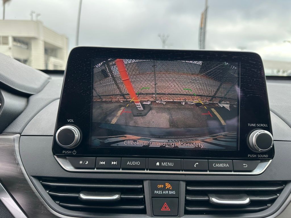 2023 Nissan Altima 2.5 SV photo 7