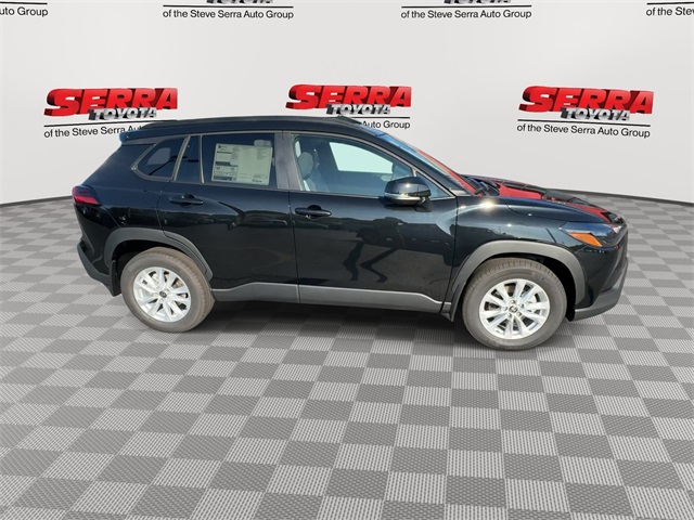 2026 Toyota Corolla Cross LE photo 10