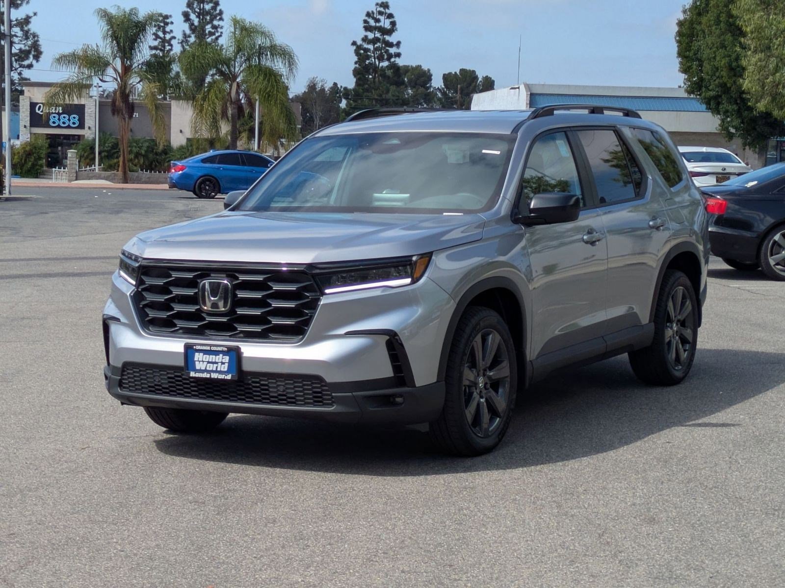 2025 Honda Pilot Sport photo 2