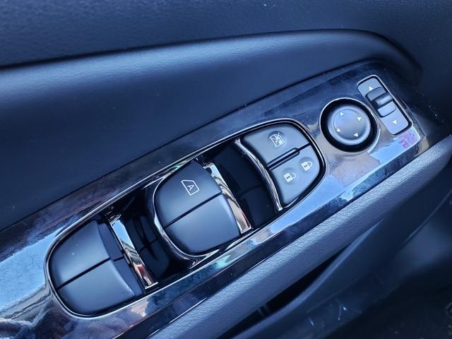 2025 Nissan Altima SR photo 24
