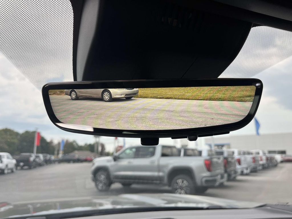 2025 Gmc Yukon Denali Ultimate photo 29