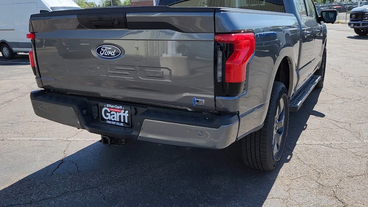 2025 Ford F-150 Lightning photo 23