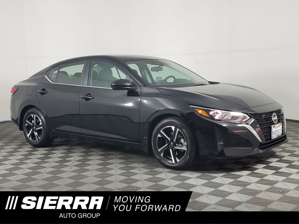 2024 Nissan Sentra SV's photo