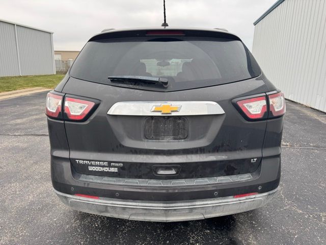 2017 Chevrolet Traverse 1LT photo 4