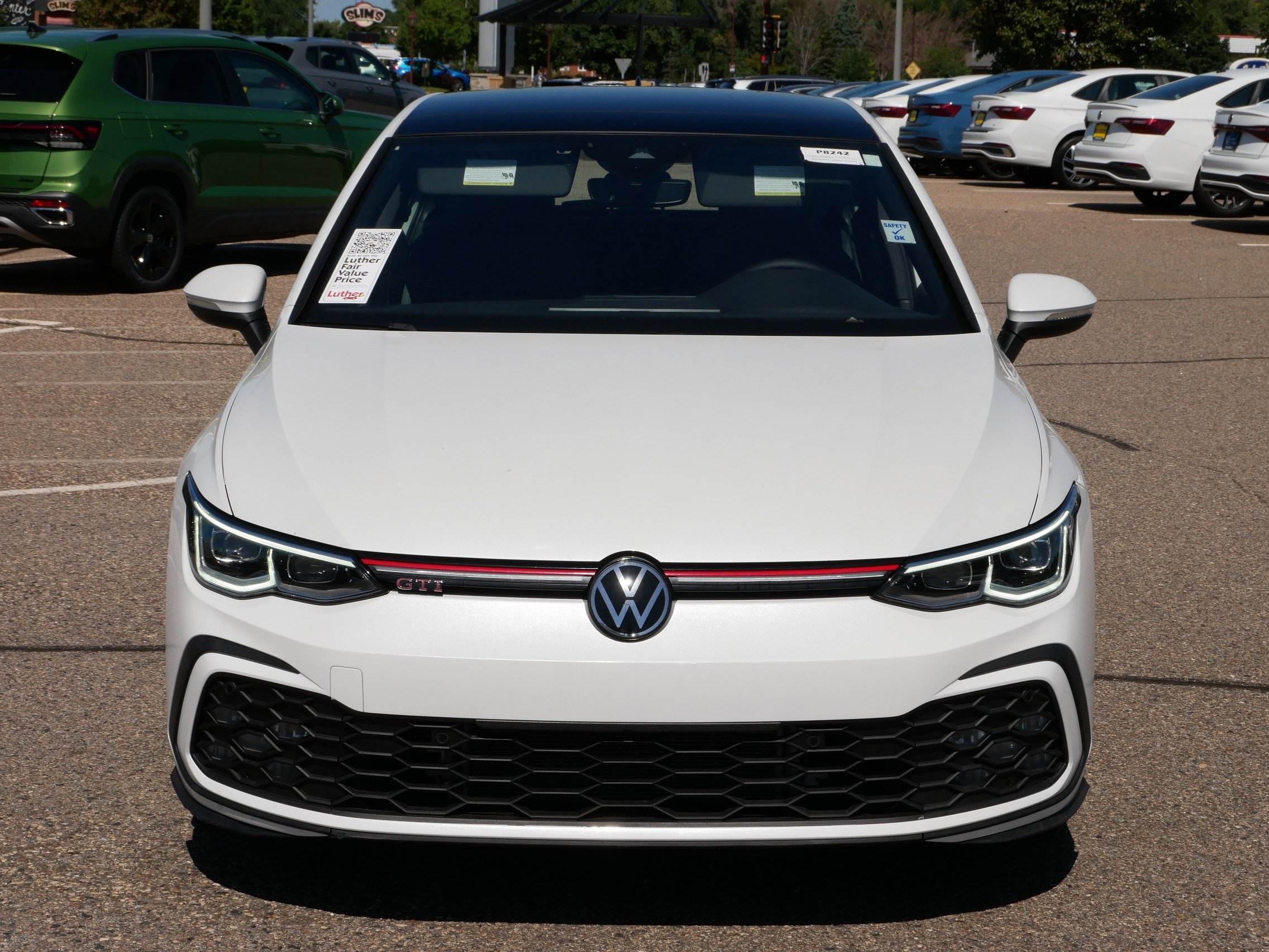 Used 2022 Volkswagen Golf GTI SE with VIN WVWN87CD0NW204839 for sale in Brooklyn Center, Minnesota