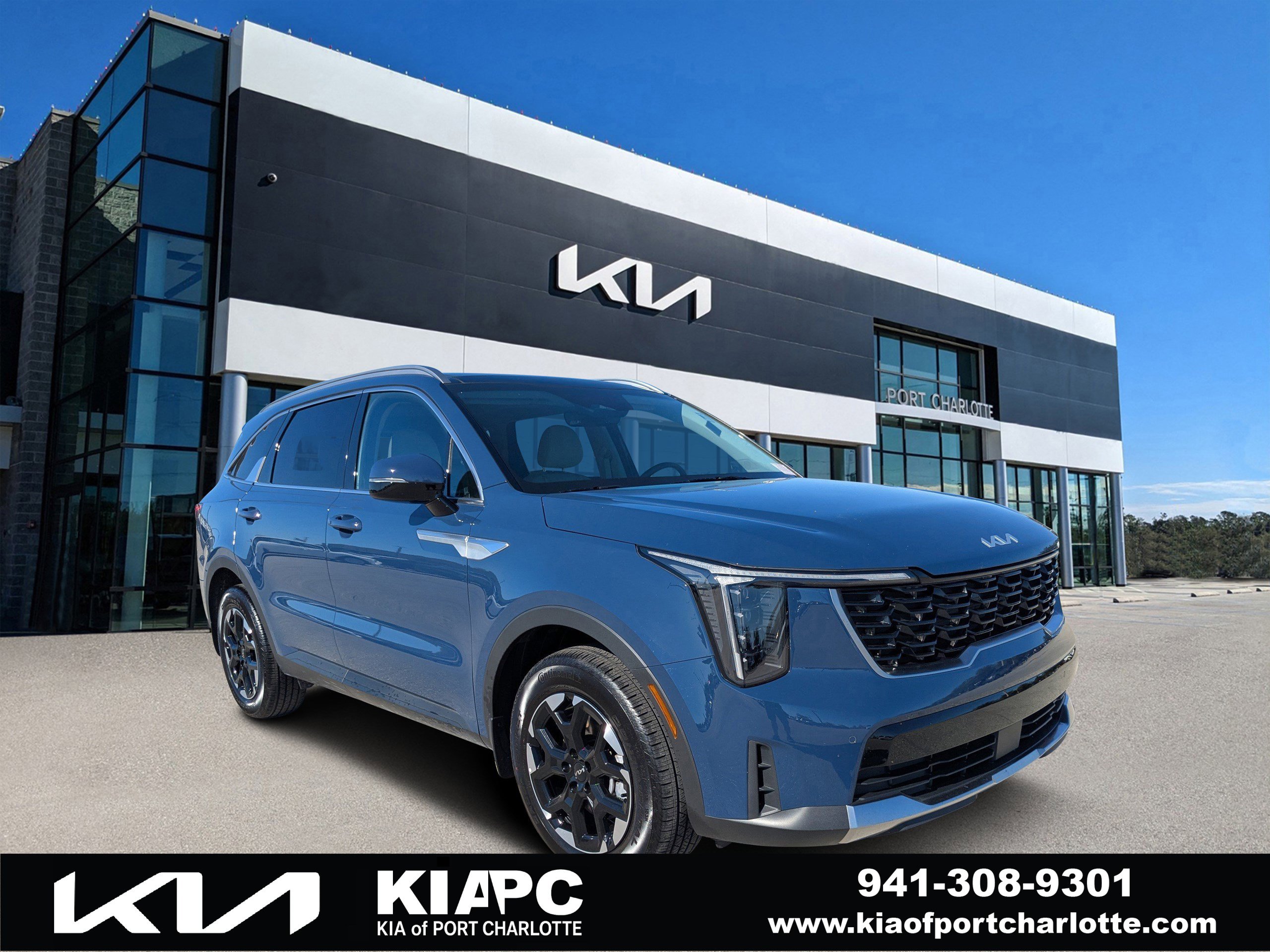 2025 Kia Sorento S's photo