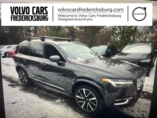 2023 Volvo XC90 Plus's photo