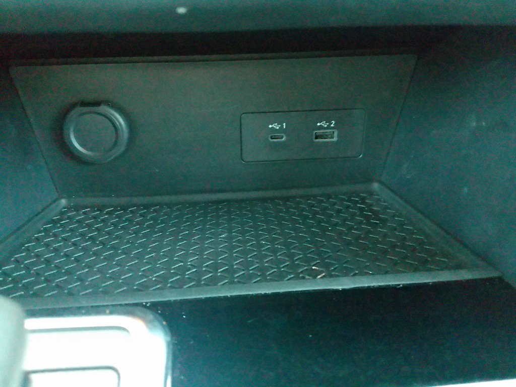 2023 Nissan Pathfinder SV photo 38