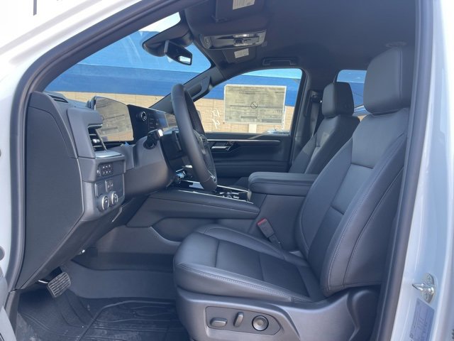 2025 Chevrolet Tahoe LT photo 12