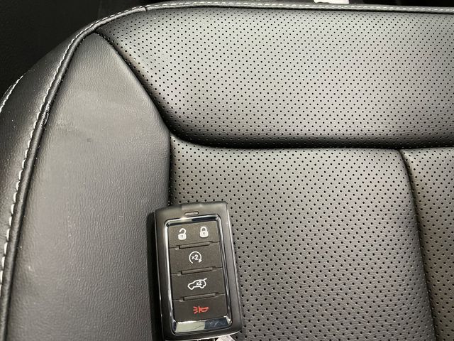 2025 Jeep Grand Cherokee Limited photo 28