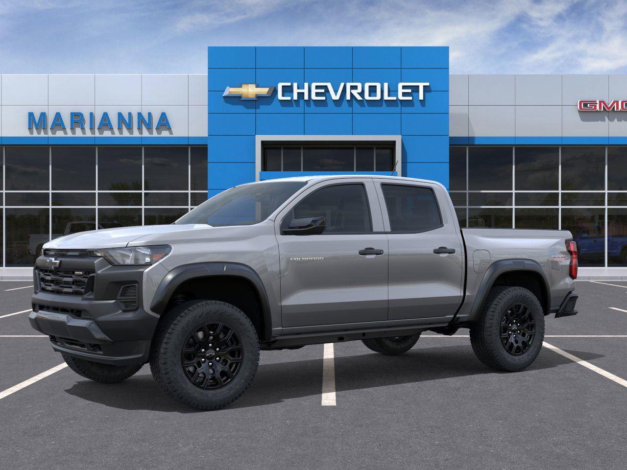 2026 Chevrolet Colorado Trail Boss photo 2