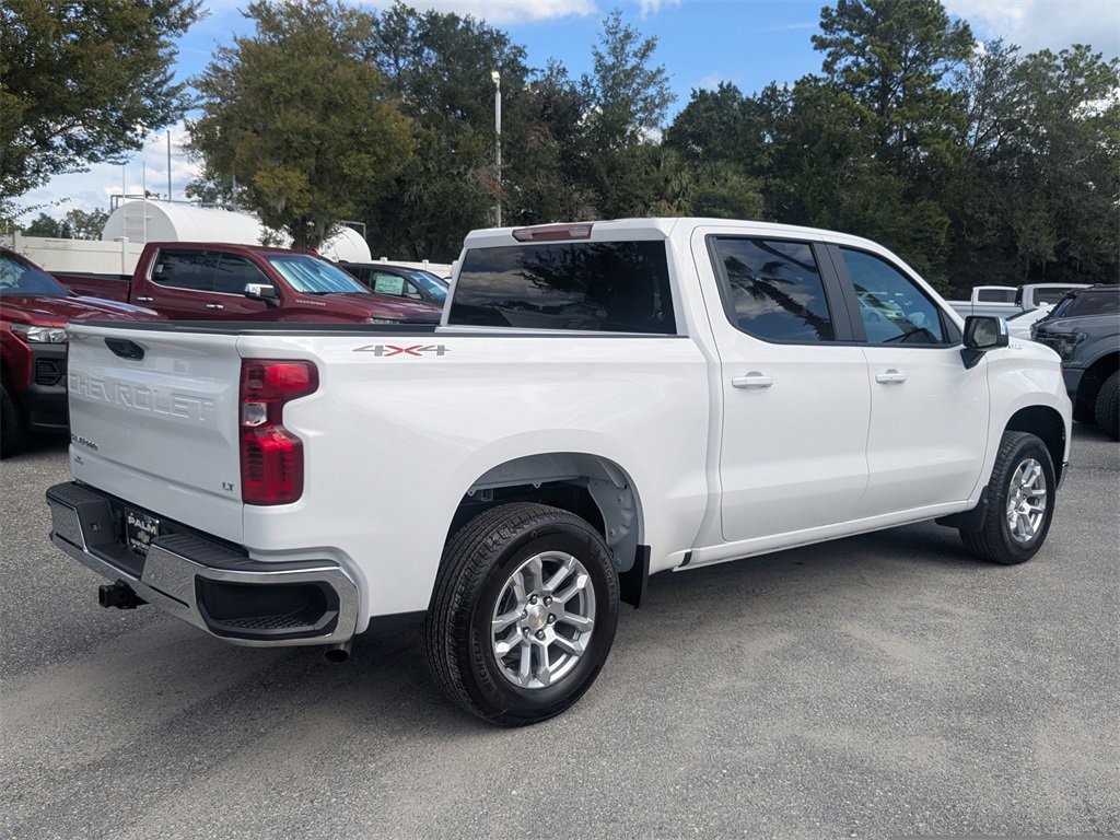 2026 Chevrolet Silverado 1500 LT photo 2