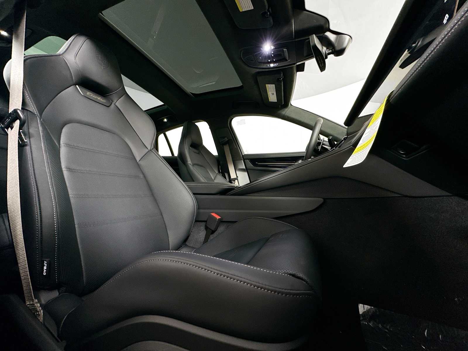 2025 Porsche Panamera Turbo E-Hybrid photo 26