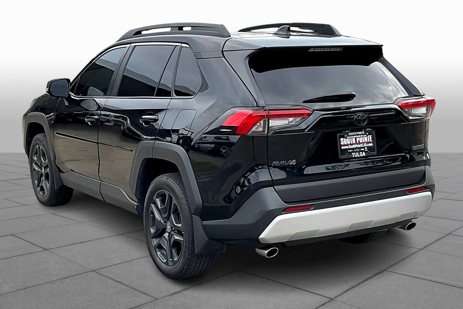 2024 Toyota RAV4 Adventure photo 4