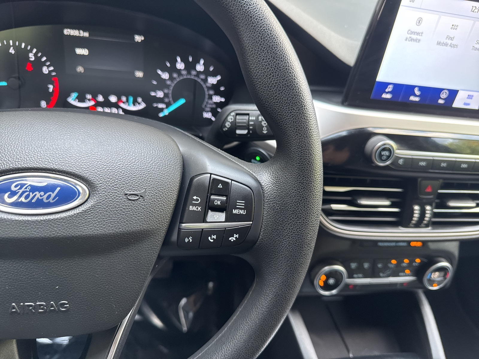 2020 Ford Escape SE photo 19