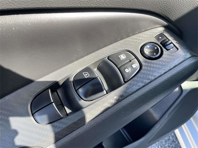 2024 Nissan Altima 2.5 SV photo 17