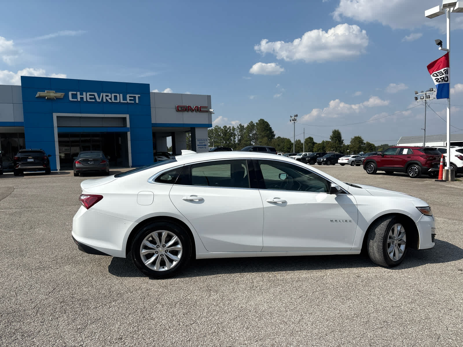 2020 Chevrolet Malibu 1LT photo 2