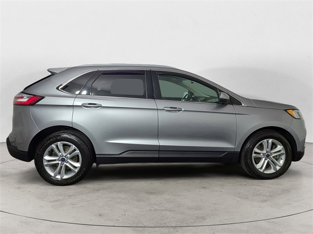 2020 Ford Edge SEL photo 6