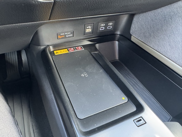 2025 Toyota Camry LE photo 25