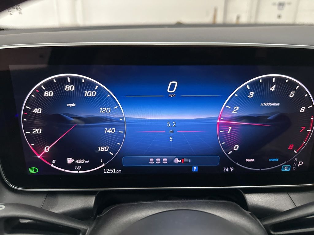 2026 Mercedes Benz GLC 300 photo 7