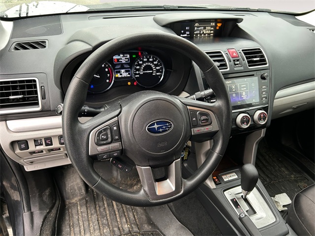 2018 Subaru Forester Premium photo 9