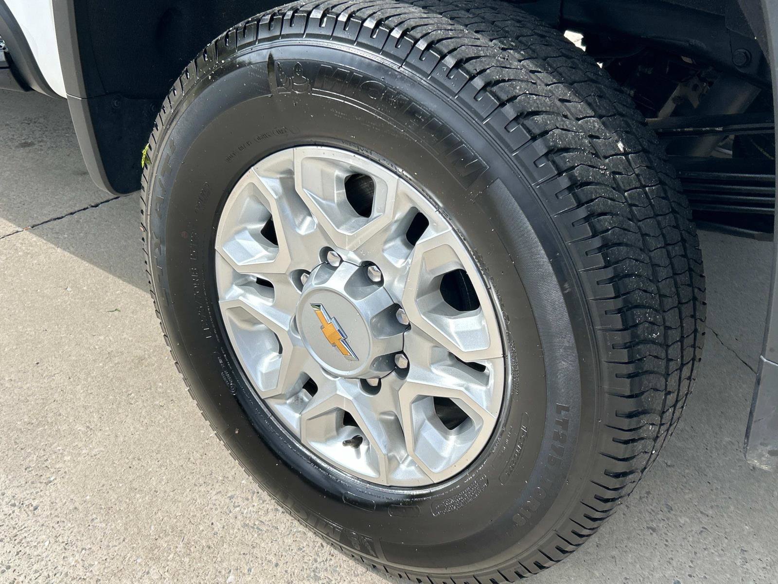 2024 Chevrolet Silverado 3500HD LTZ photo 12