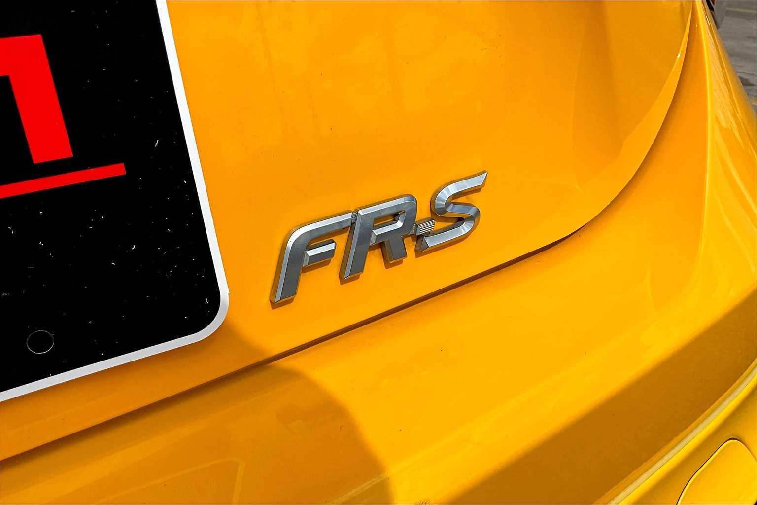 2015 Scion FR-S photo 7
