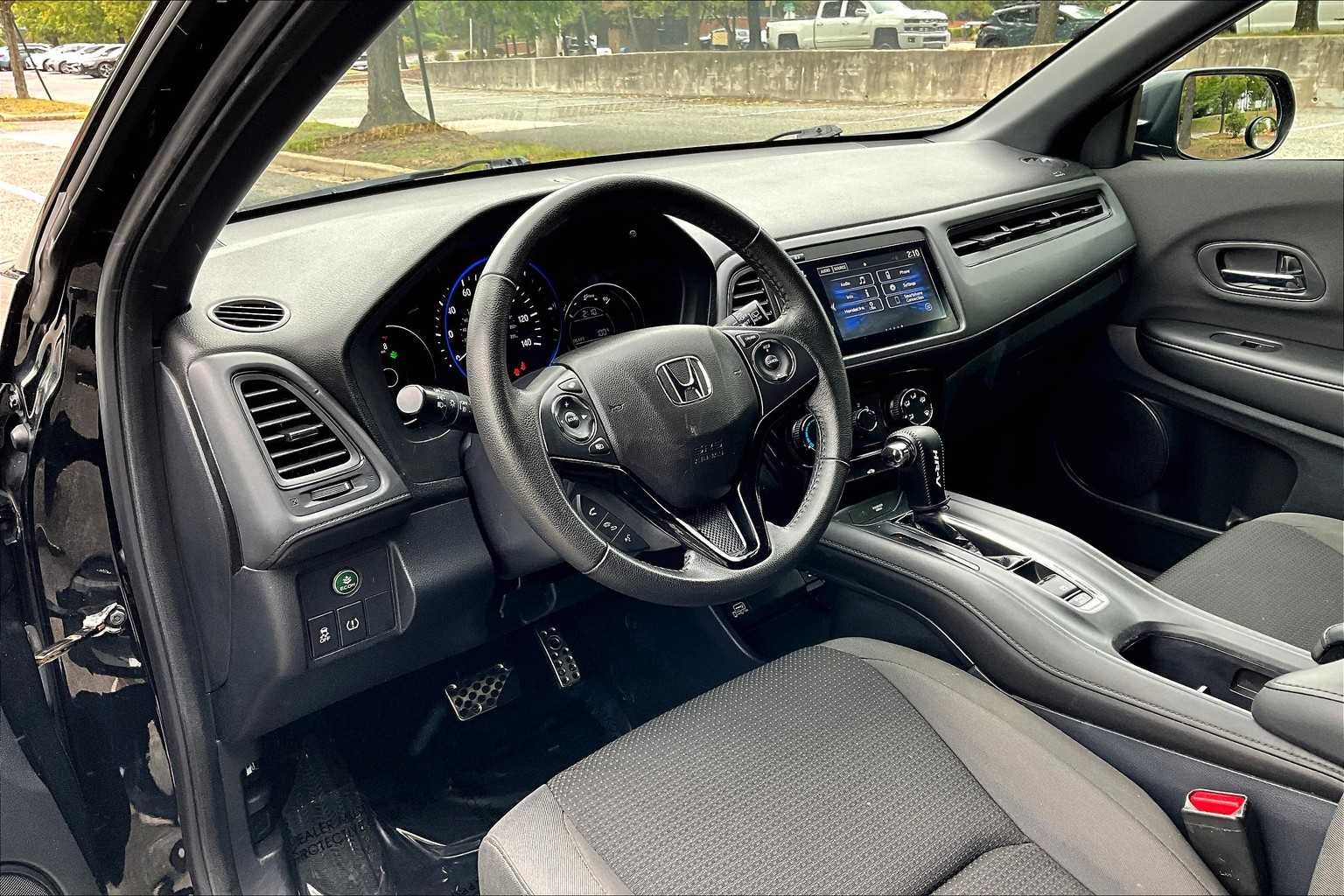2021 Honda HR-V Sport photo 16
