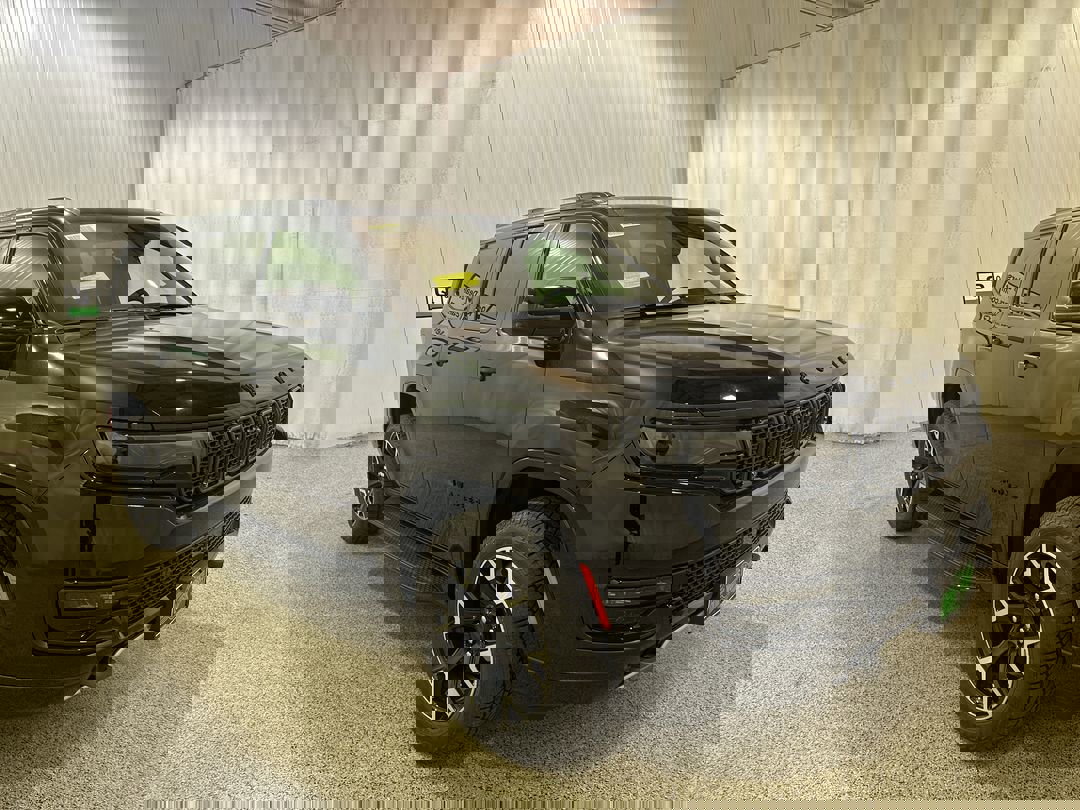 2025 Jeep Wagoneer Series II's photo