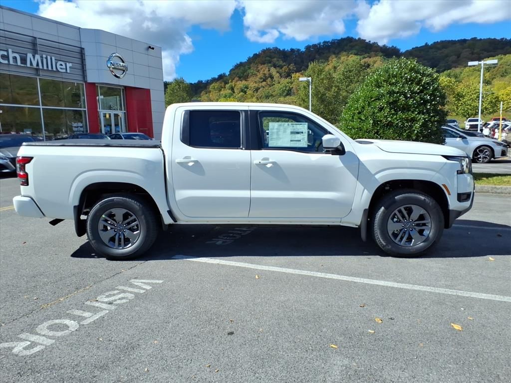 2026 Nissan Frontier SV photo 2