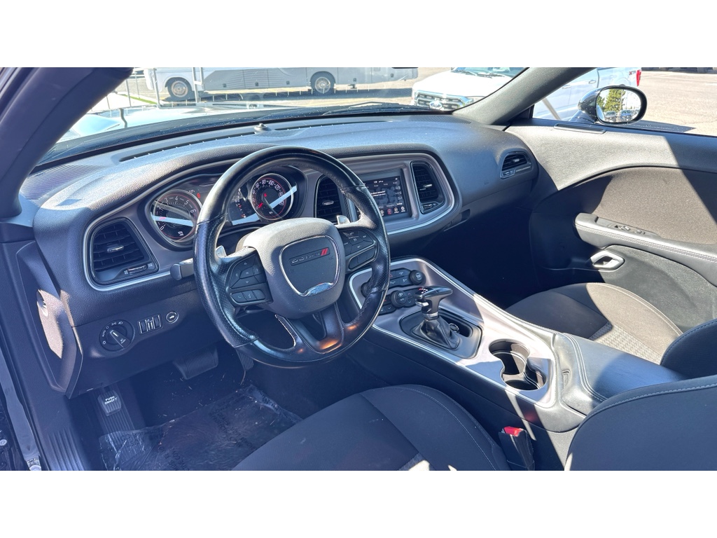 2022 Dodge Challenger GT photo 11