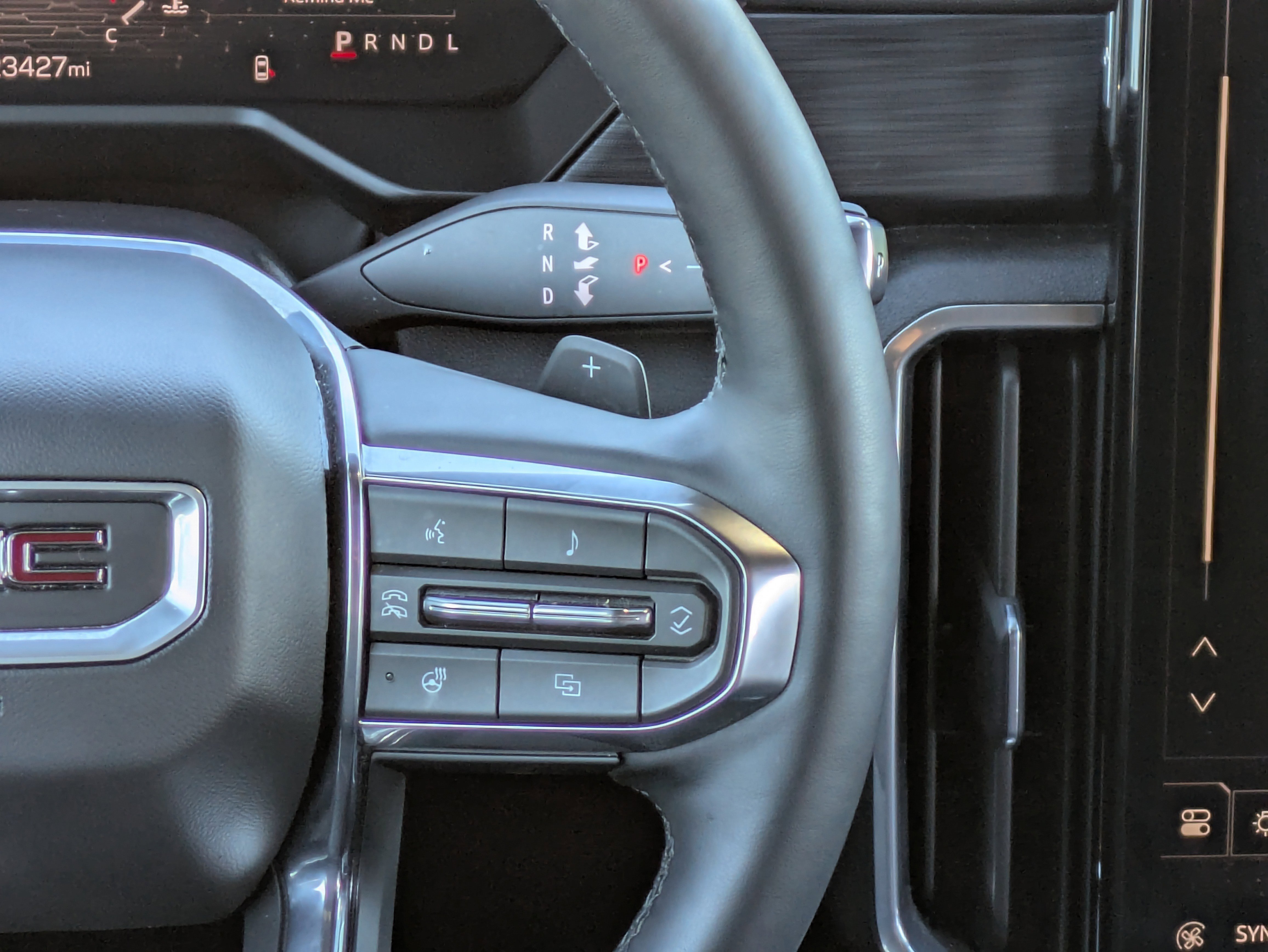 2025 Gmc Acadia Elevation photo 2